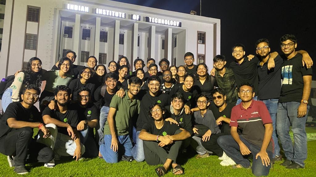 180 DC IIT Kharagpur Team Group Photo Bottom Left